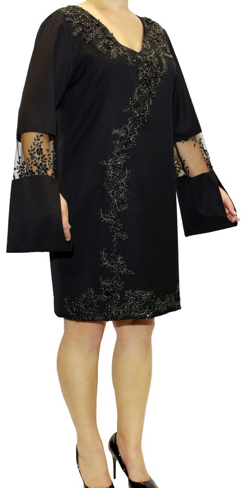 Vestido com Bordados - T 44 / único